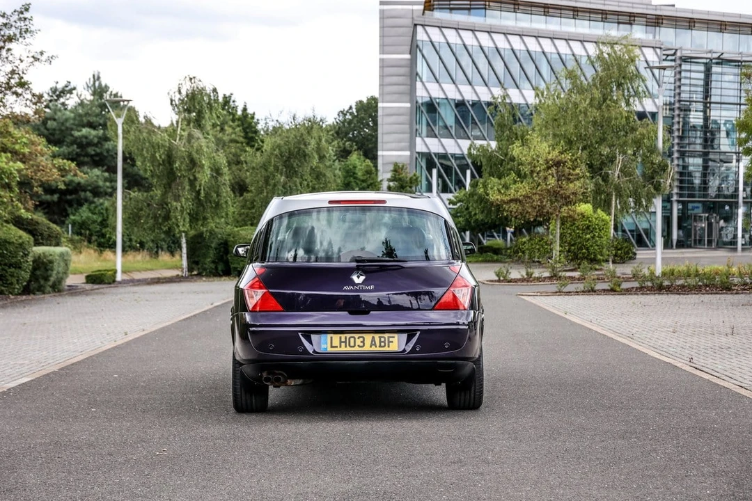 2003 Renault - Image 5 of 30