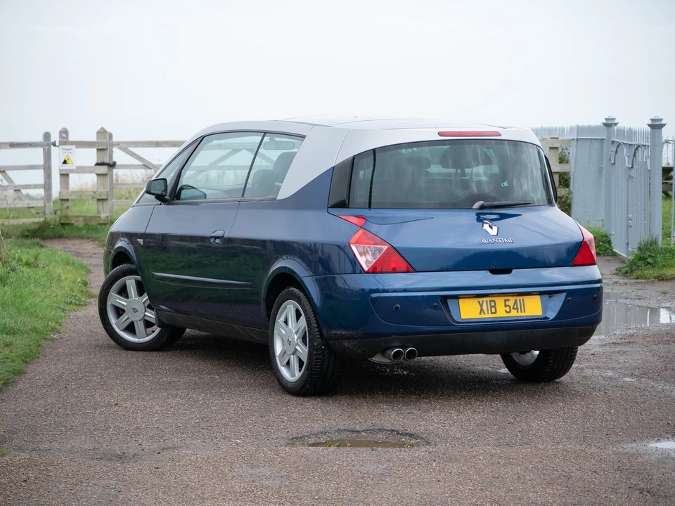2003 Renault - Image 11 of 30