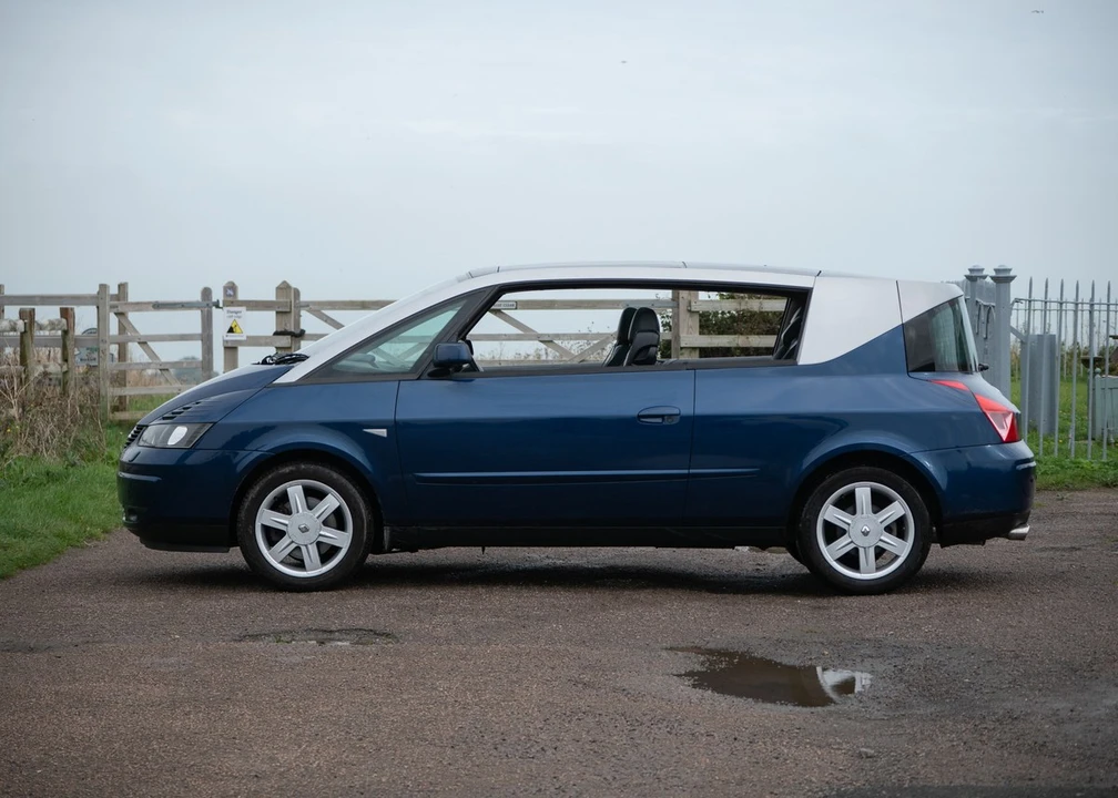 2003 Renault - Image 8 of 30