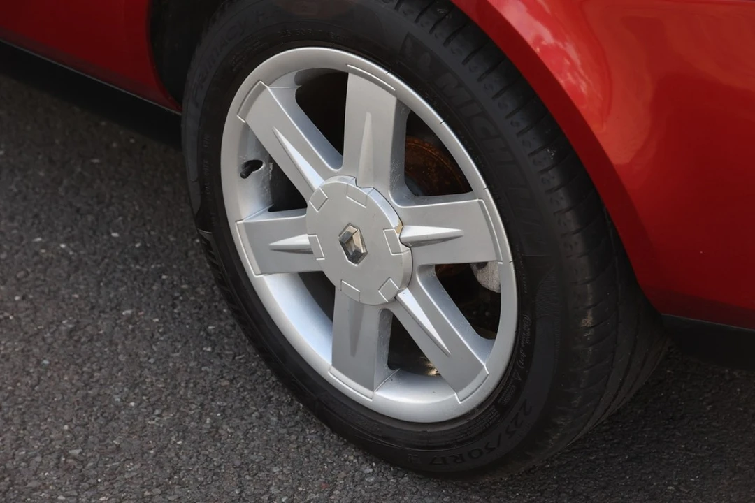 2003 Renault - Image 12 of 30