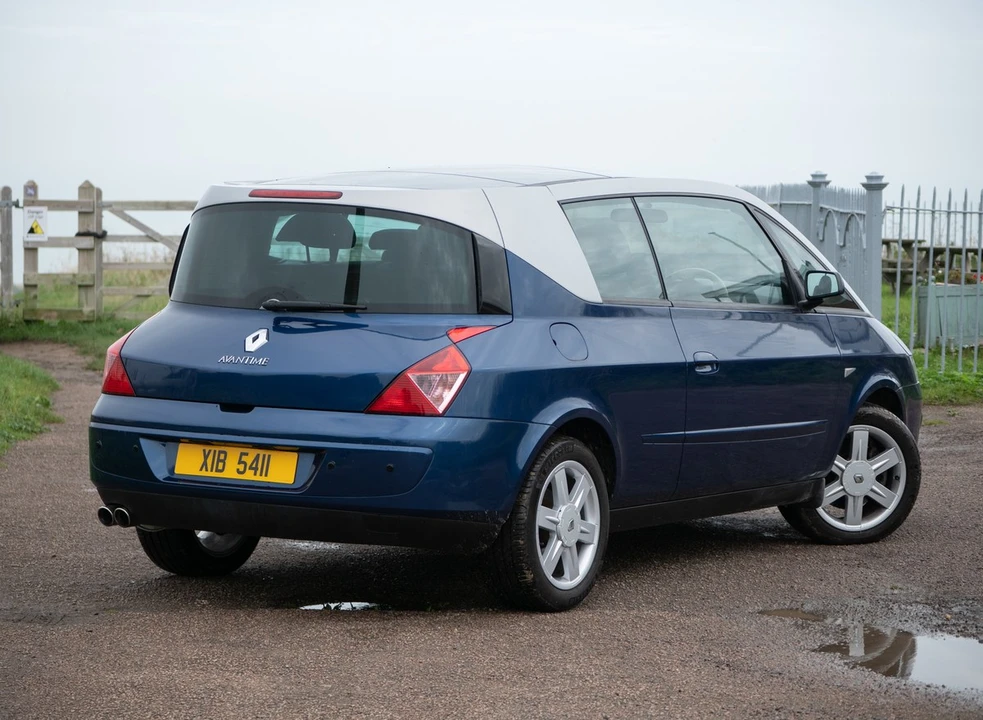 2003 Renault - Image 14 of 30