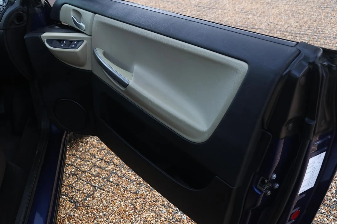 2003 Renault - Image 18 of 30