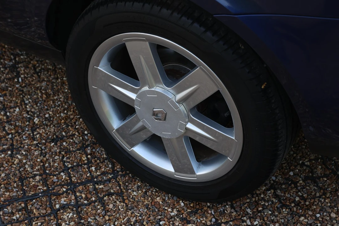 2003 Renault - Image 15 of 30