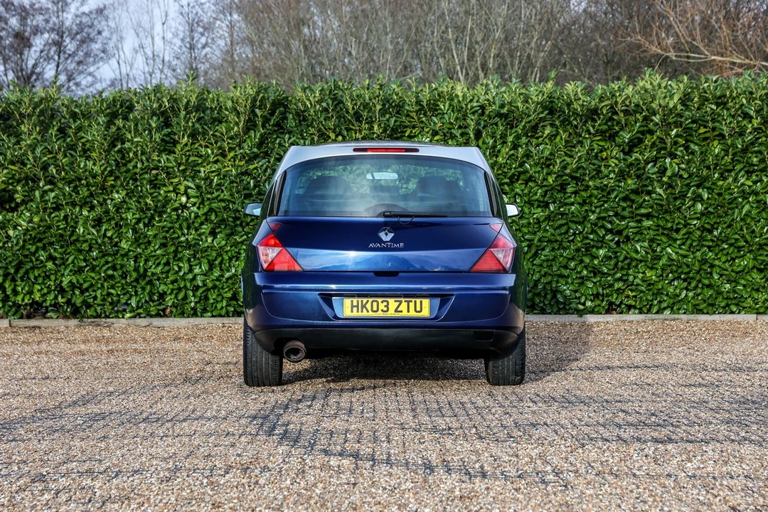 2003 Renault - Image 9 of 30