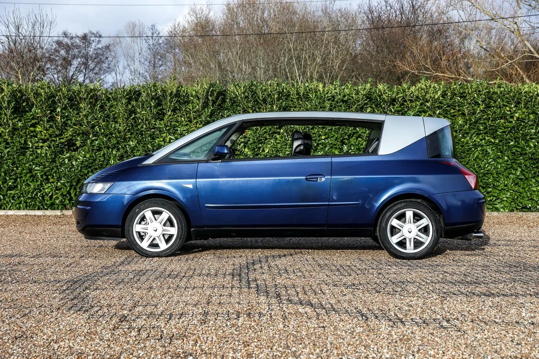 2003 Renault - Image 5 of 30