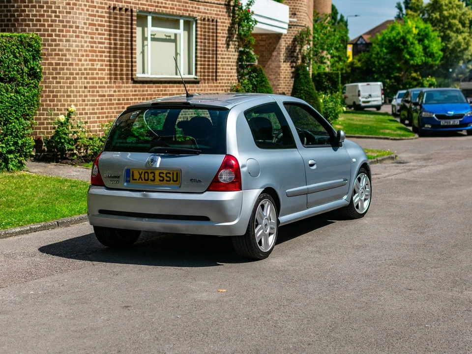 2003 Renault Clio 2nd Gen - Image 7 of 30