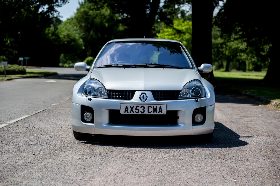 2003 Renault Clio 2nd Gen - Image 2 of 31