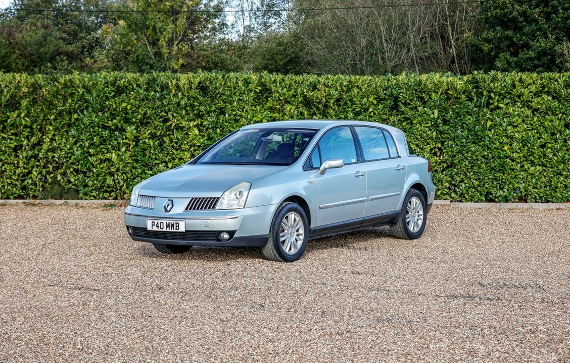 2003 Renault - Image 3 of 30