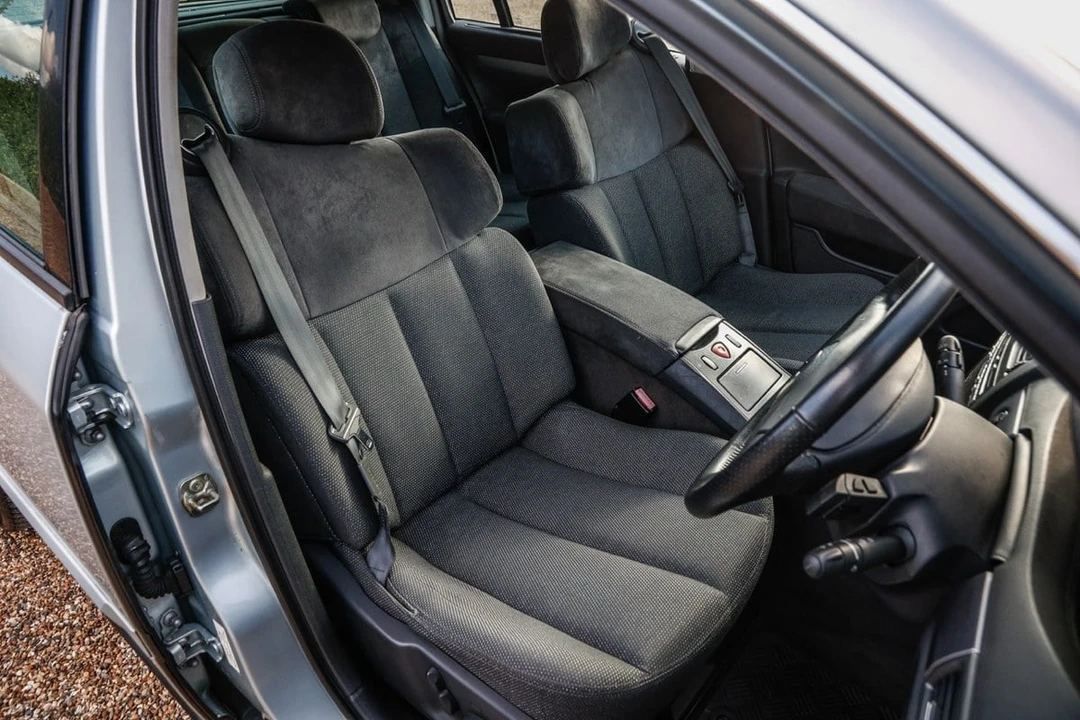 2003 Renault - Image 13 of 30