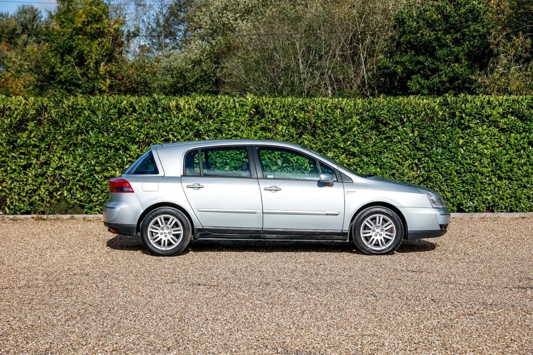 2003 Renault - Image 8 of 30