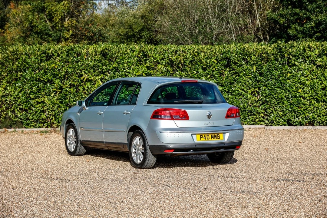 2003 Renault - Image 4 of 30