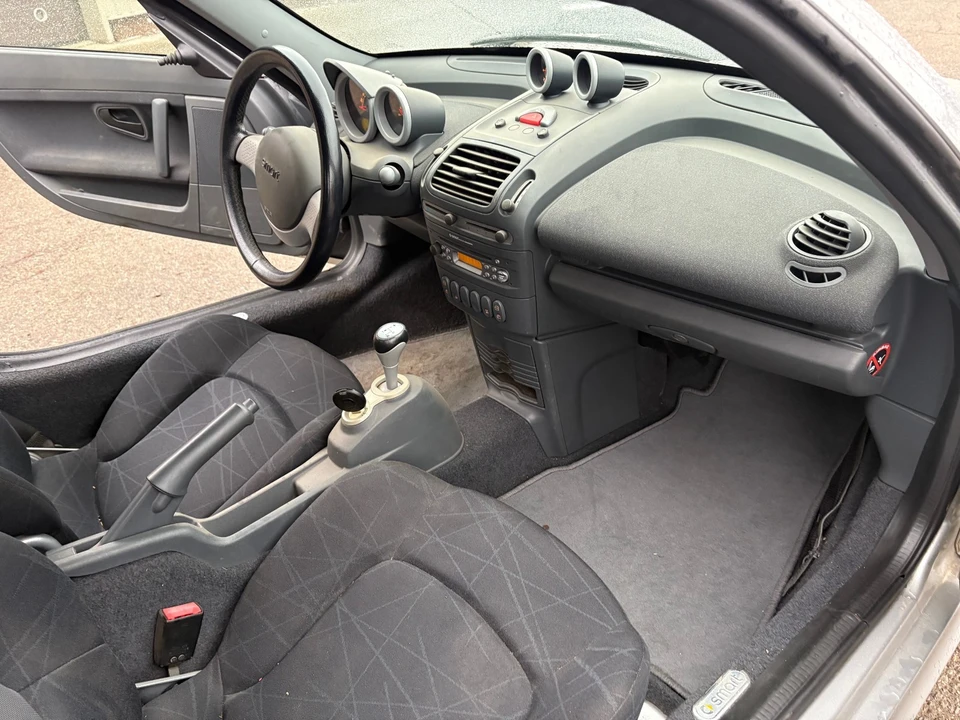 2003 Smart Fortwo 1st Gen - Image 7 of 20
