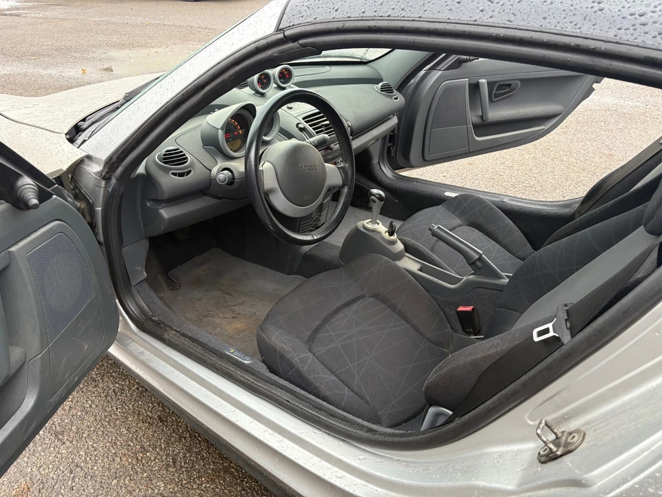 2003 Smart Fortwo 1st Gen - Image 2 of 20