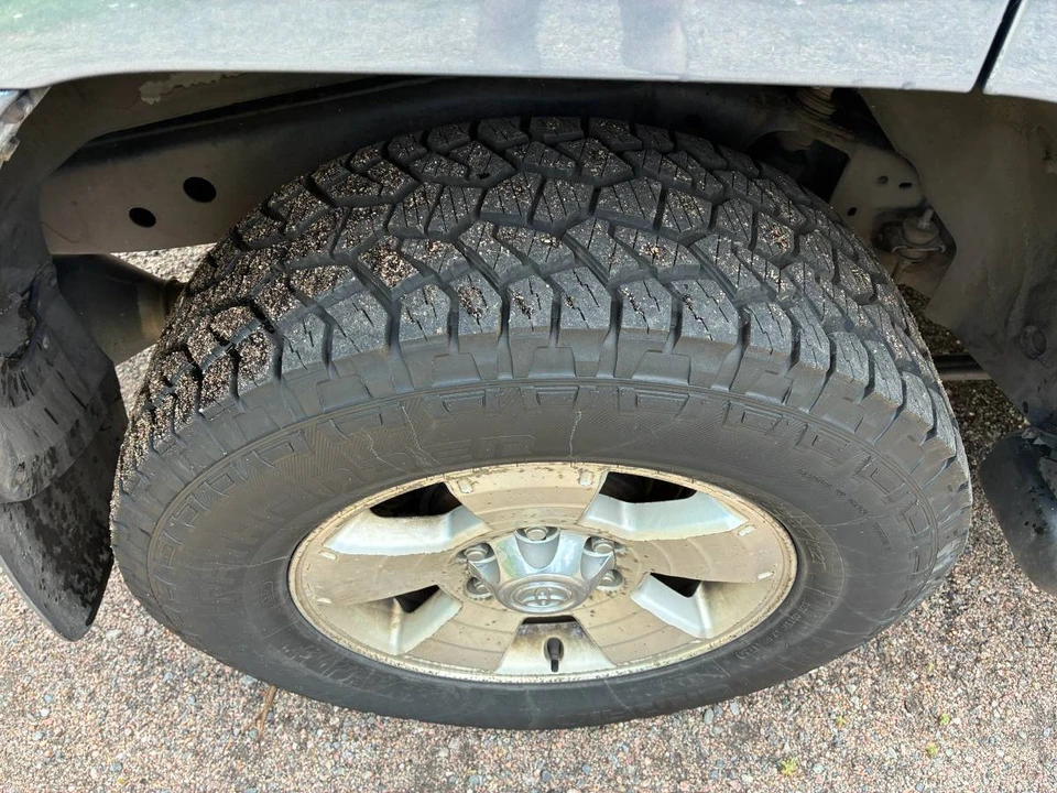 2003 Toyota 4Runner 4th Gen - Image 12 of 16