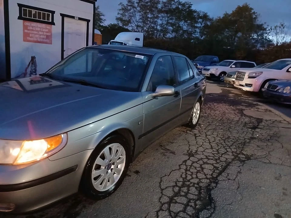 2003 Saab 9-5 1st Gen - Image 3 of 11