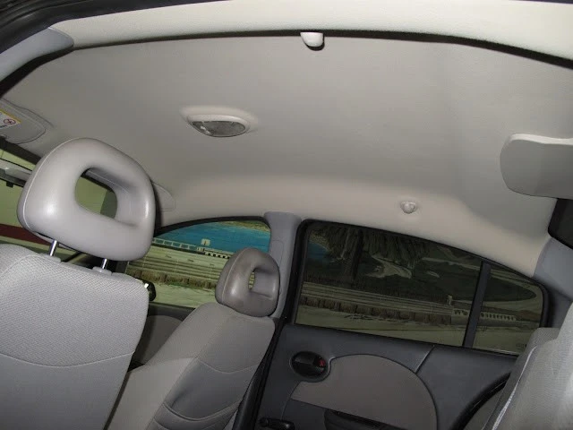 2003 Saturn Ion - Image 15 of 21