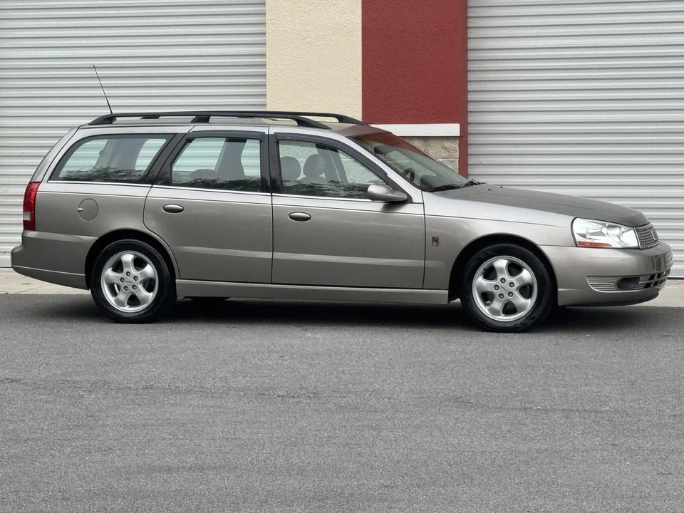 2003 Saturn - Image 13 of 31