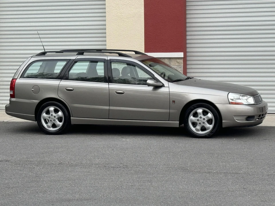2003 Saturn - Image 14 of 31