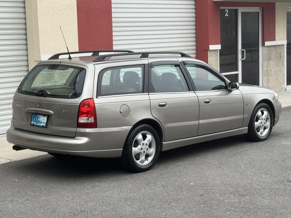 2003 Saturn - Image 22 of 31