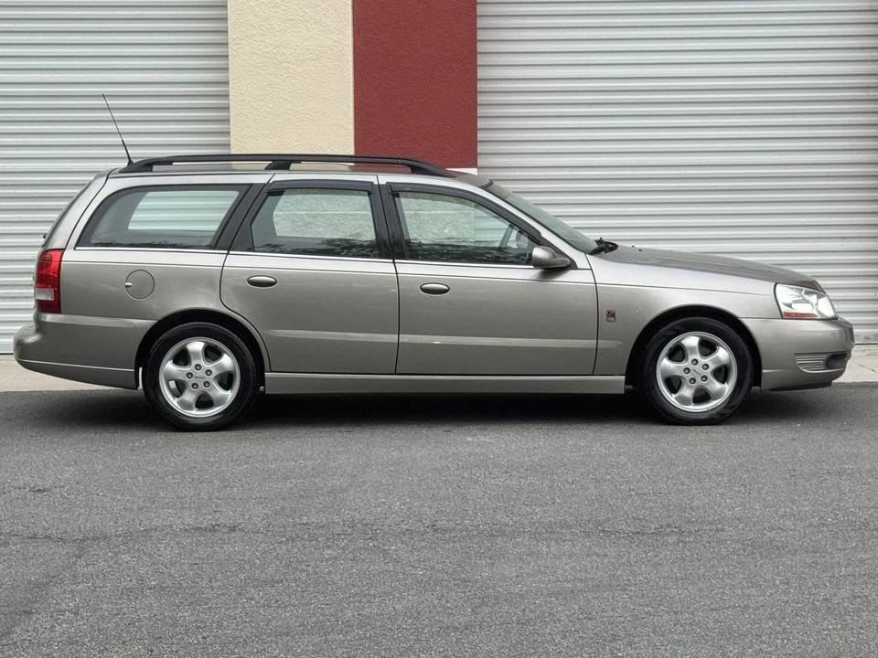 2003 Saturn - Image 17 of 31