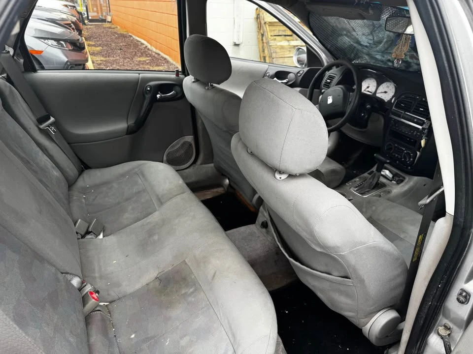 2003 Saturn - Image 8 of 10