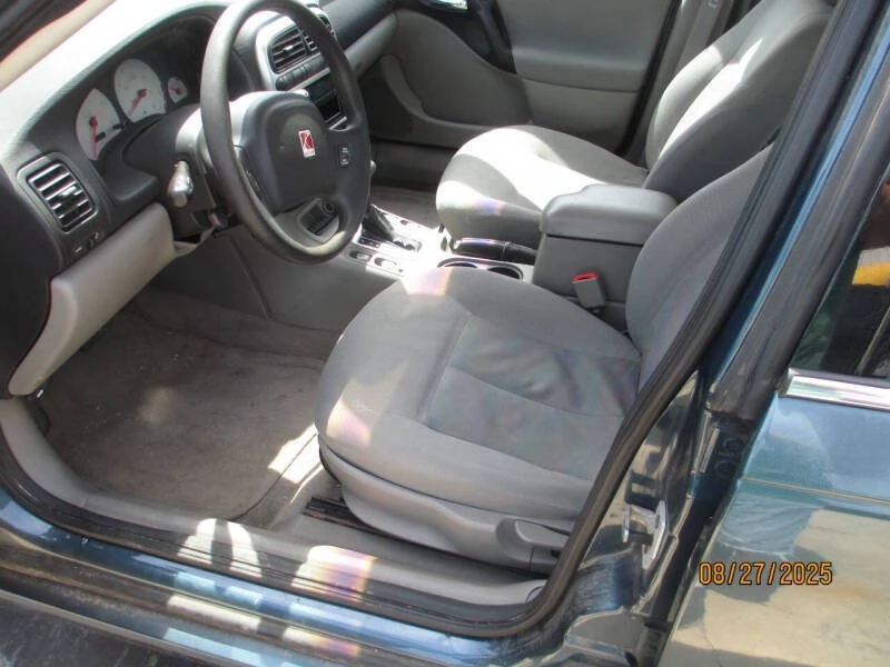 2003 Saturn - Image 9 of 12