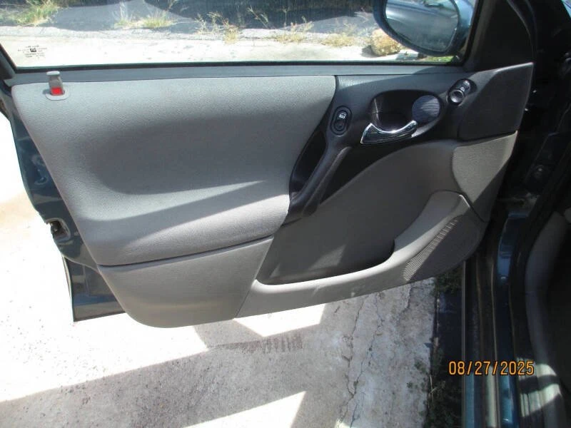 2003 Saturn - Image 8 of 12