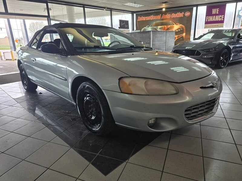 2003 Chrysler Sebring - Image 3 of 4