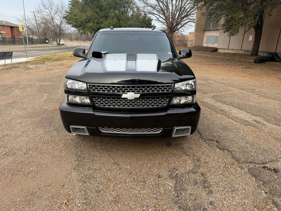 2003 Chevrolet Silverado 2nd Gen - Image 2 of 9