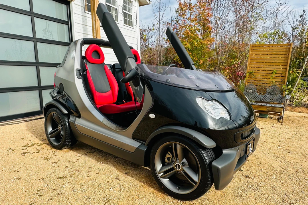 2003 Smart Crossblade - Image 2 of 31