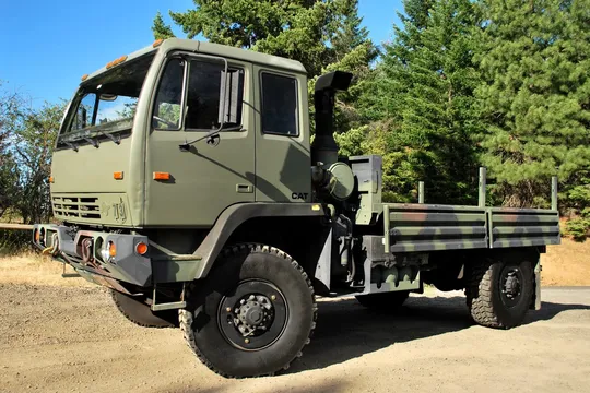 2003 Stewart & Stevenson M1078A1 LMTV