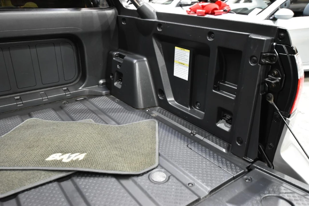 2003 Subaru Baja - Image 31 of 31