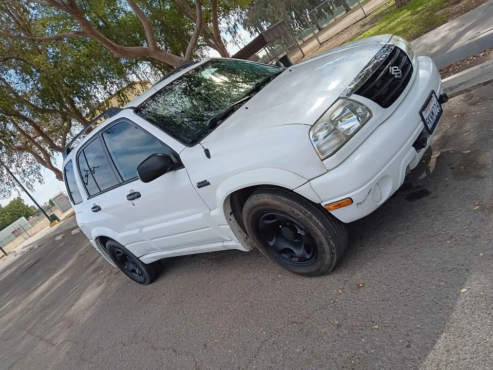 2003 Suzuki Vitara 2nd Gen - Image 10 of 12