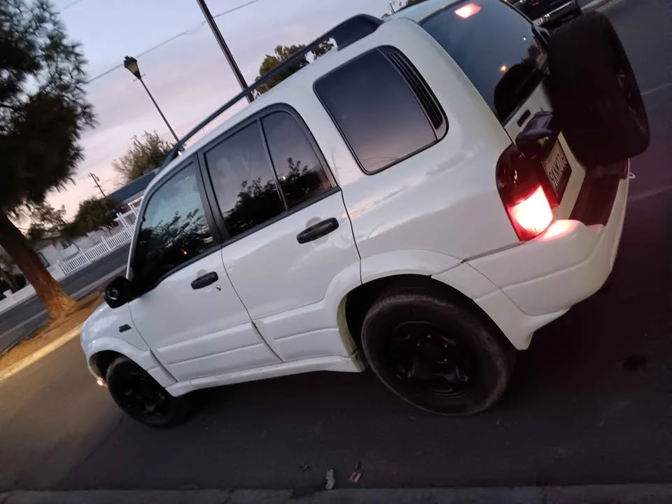 2003 Suzuki Vitara 2nd Gen - Image 9 of 12