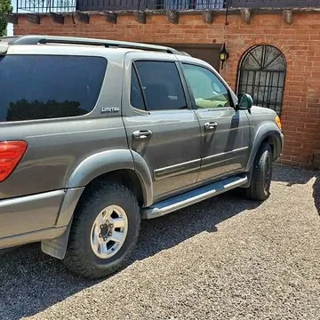 *2003 TOYOTA SEQUOIA*