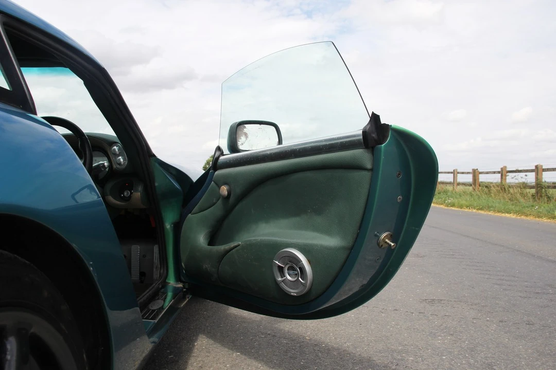 2003 TVR Tuscan - Image 27 of 30