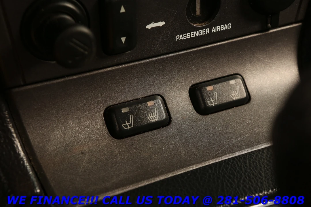 2003 Ford Thunderbird 11th Gen - Image 16 of 21
