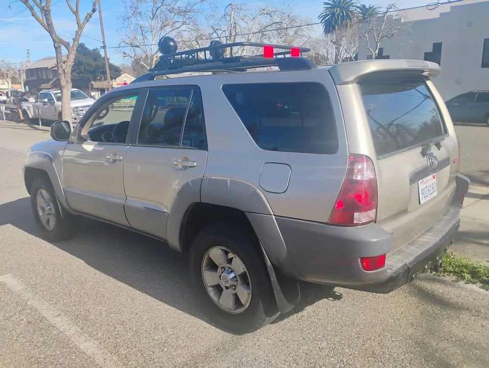 2003 Toyota 4Runner 4th Gen - Image 3 of 10