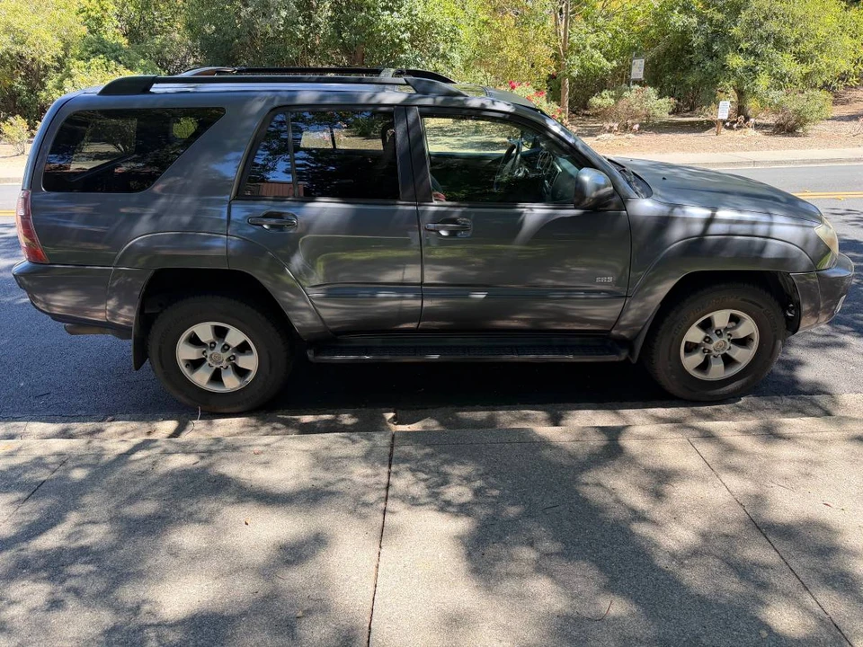 2003 Toyota 4Runner 4th Gen - Image 4 of 9