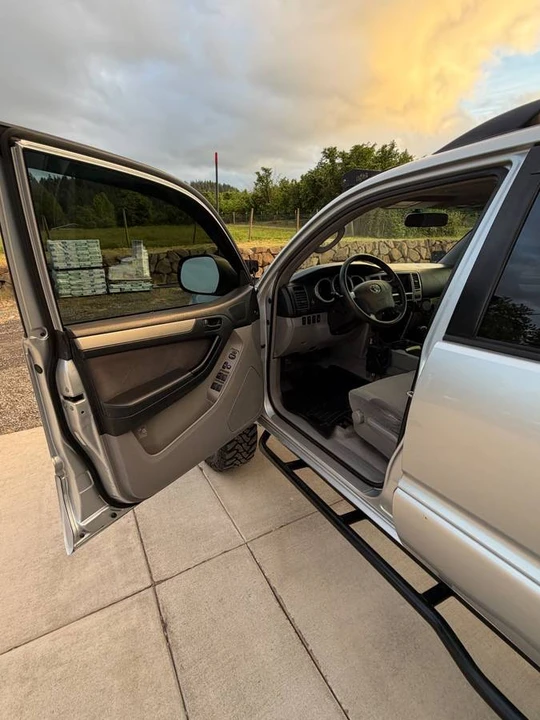 2003 Toyota 4Runner 4th Gen - Image 13 of 18