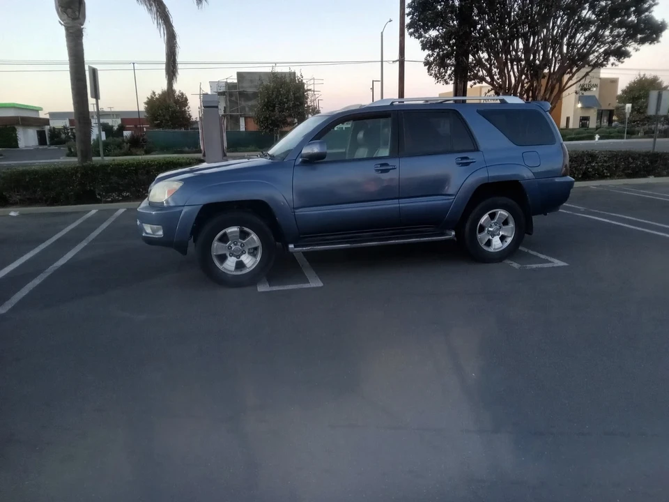 2003 Toyota 4Runner 4th Gen - Image 2 of 10