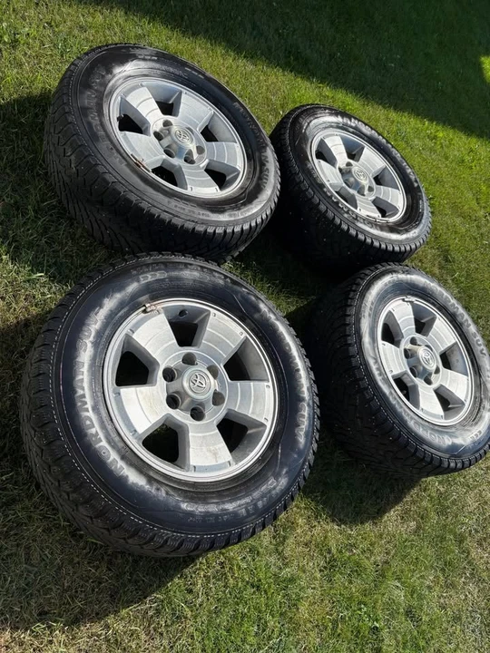 2003 Toyota 4Runner 4th Gen - Image 13 of 14