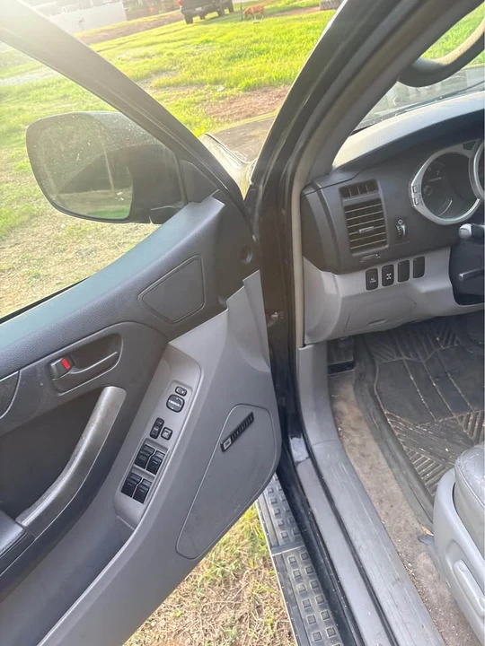 2003 Toyota 4Runner 4th Gen - Image 5 of 14