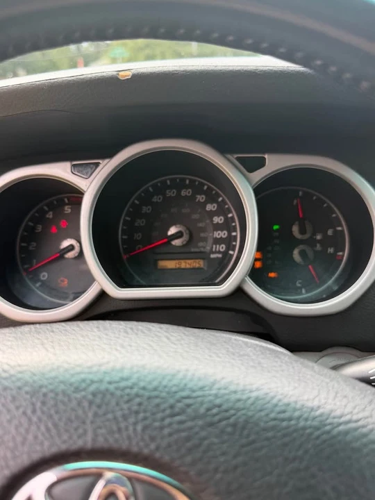 2003 Toyota 4Runner 4th Gen - Image 10 of 12