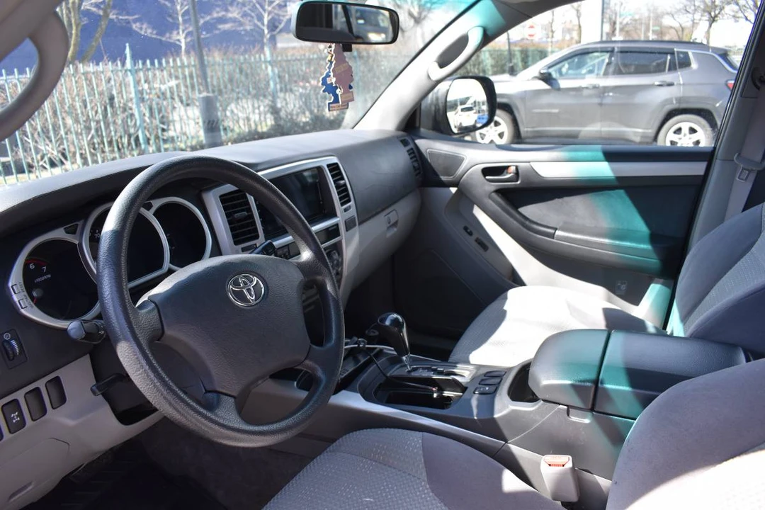 2004 Toyota 4Runner 4th Gen - Image 9 of 20