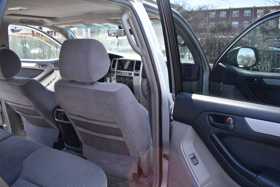 2004 Toyota 4Runner 4th Gen - Image 13 of 20