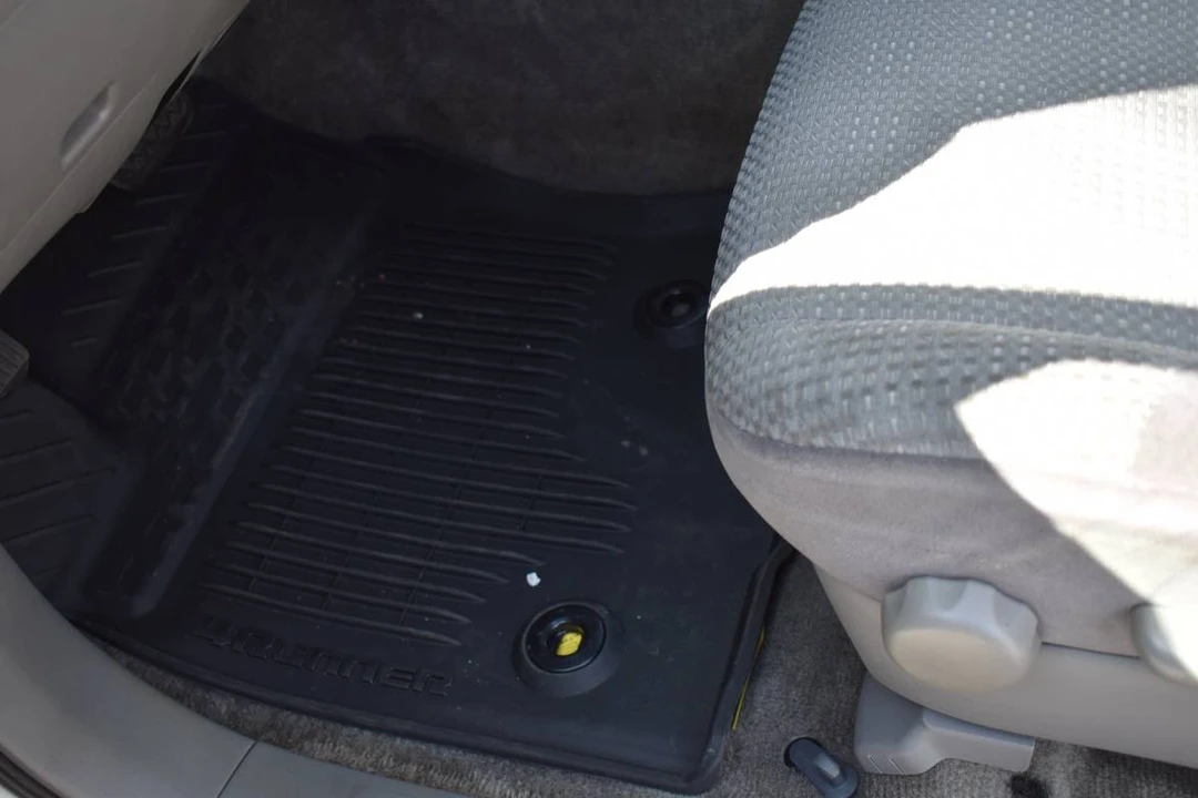 2004 Toyota 4Runner 4th Gen - Image 18 of 20