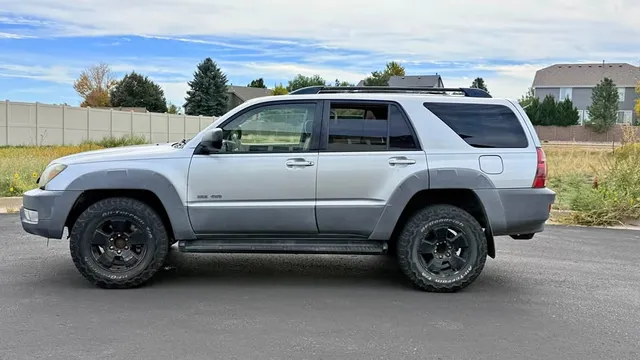 2003 Toyota 4Runner SR5 Premium Sport Utility 4D
