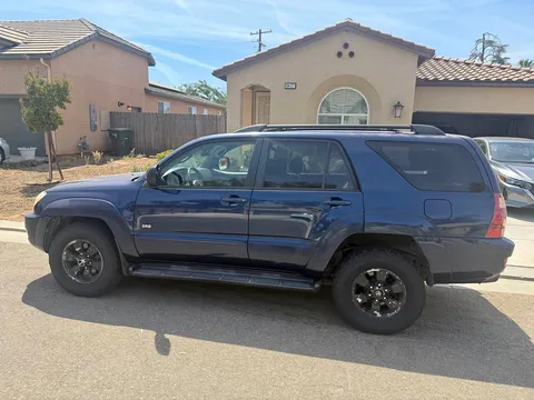 2003 Toyota 4Runner SR5 Sport Utility 2D