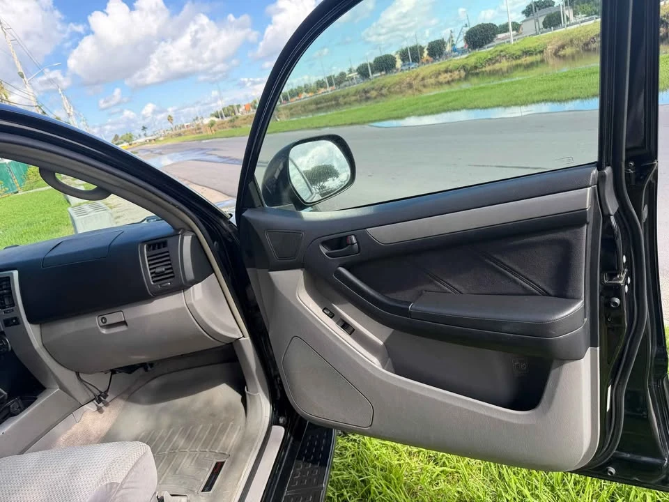 2003 Toyota 4Runner 4th Gen - Image 18 of 19